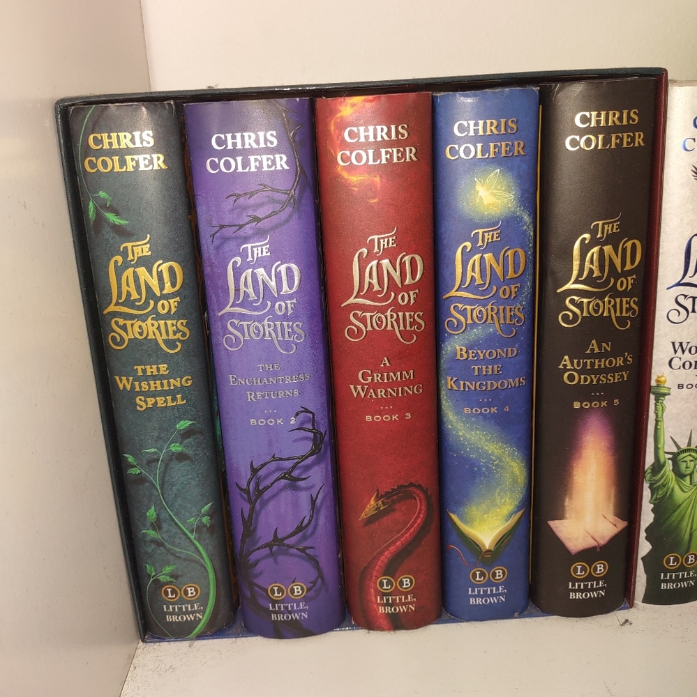 The Land of Stories (Books 1-5)